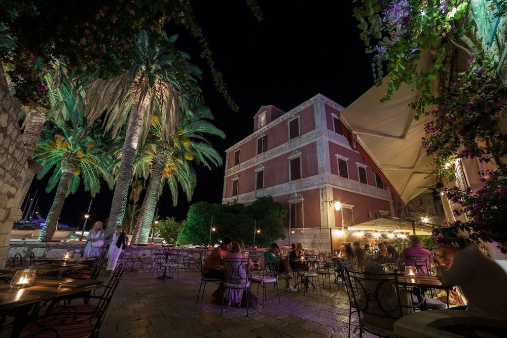 Park Hvar Hotel
