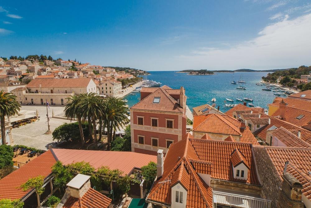 Park Hvar Hotel